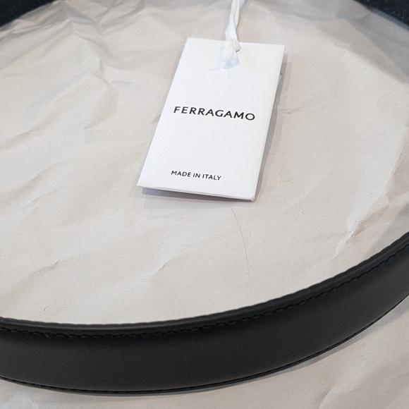 Salvatore Ferragamo Black Leather Belt - Picture 5 of 5